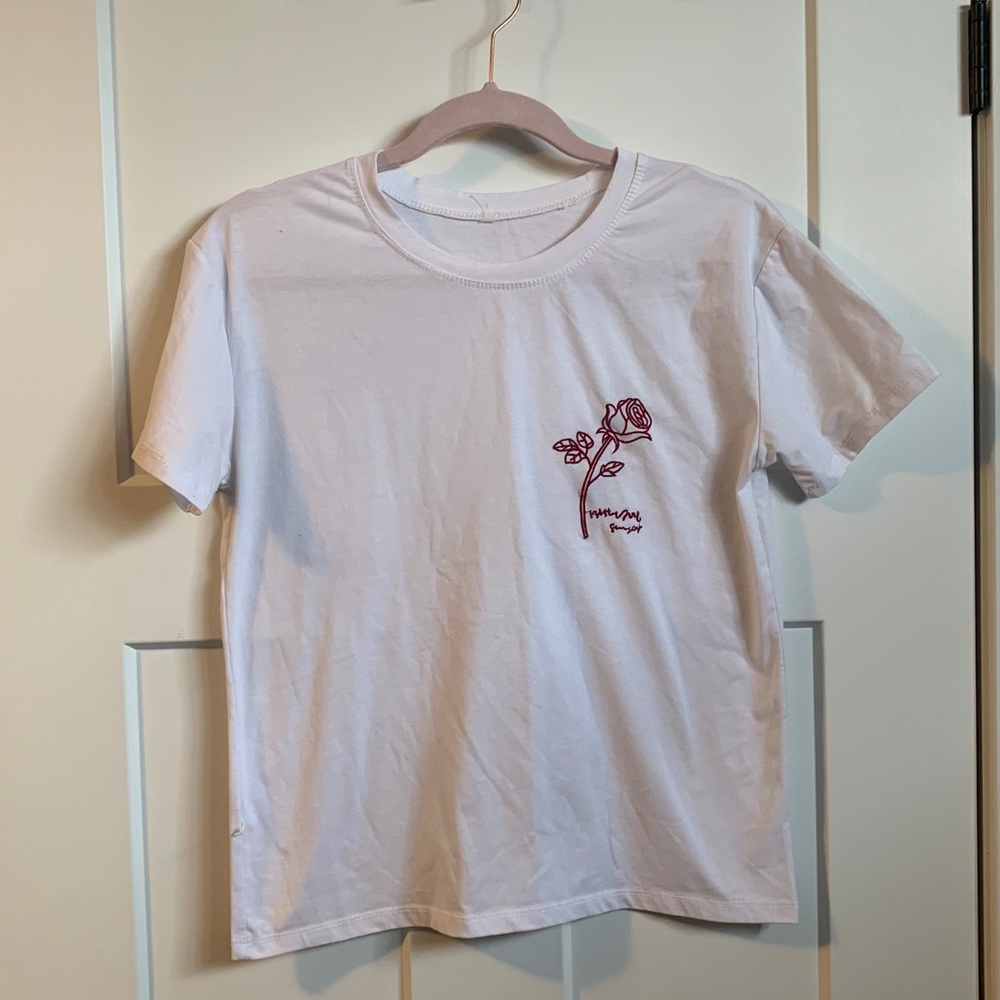 T-shirt with rose 🌹